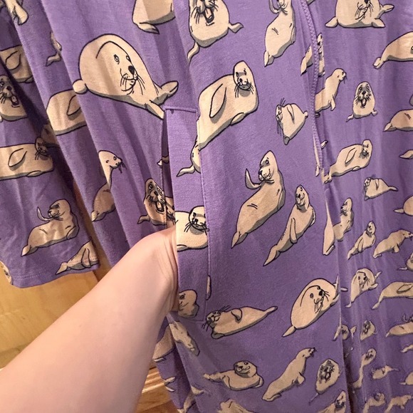 MeUndies Women's Seal Print Hooded Pajama Jumpsuit One Piece Sleepwear - Picture 3 of 11